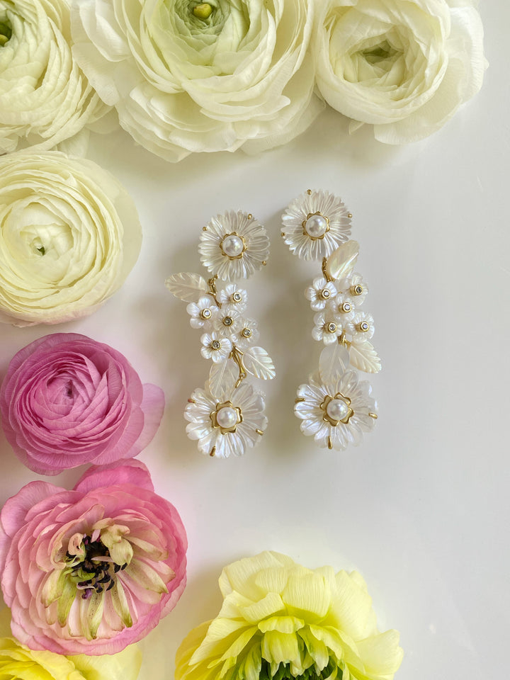 mother of pearl + flowers + pearl