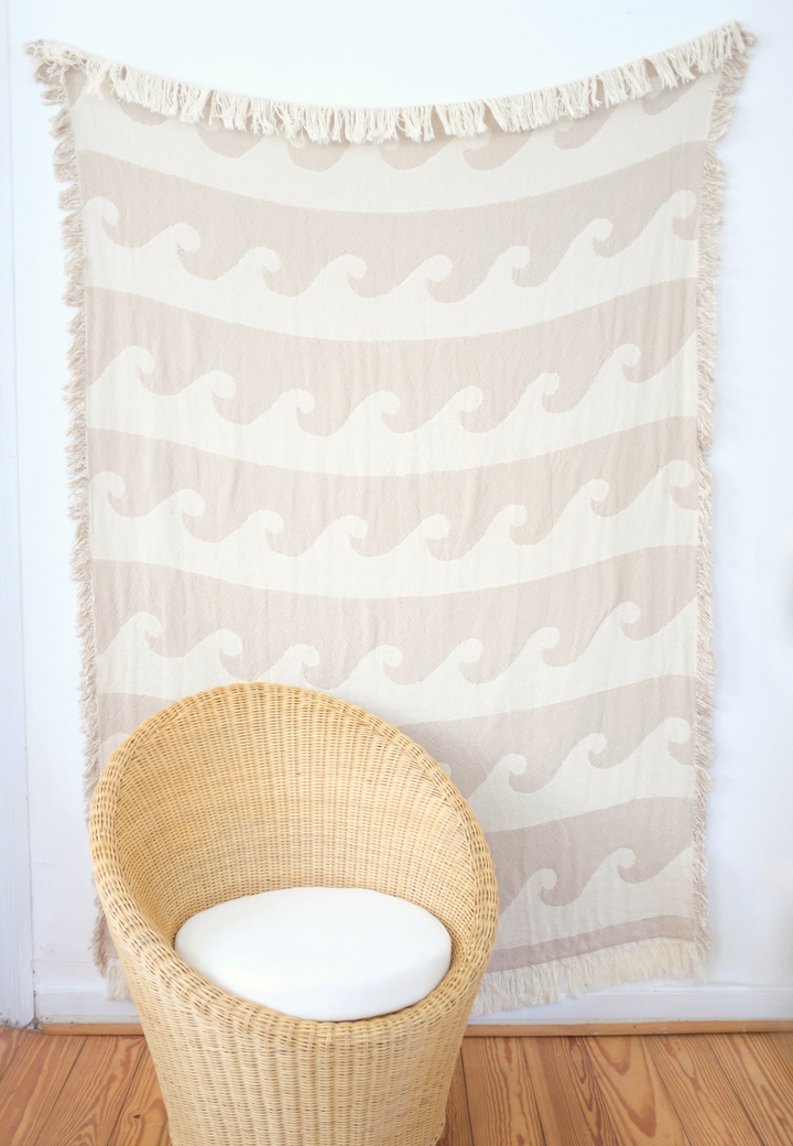 Sandy Waves Jacquard Throw