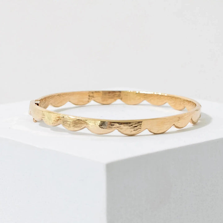 MFM Scallop Bangle