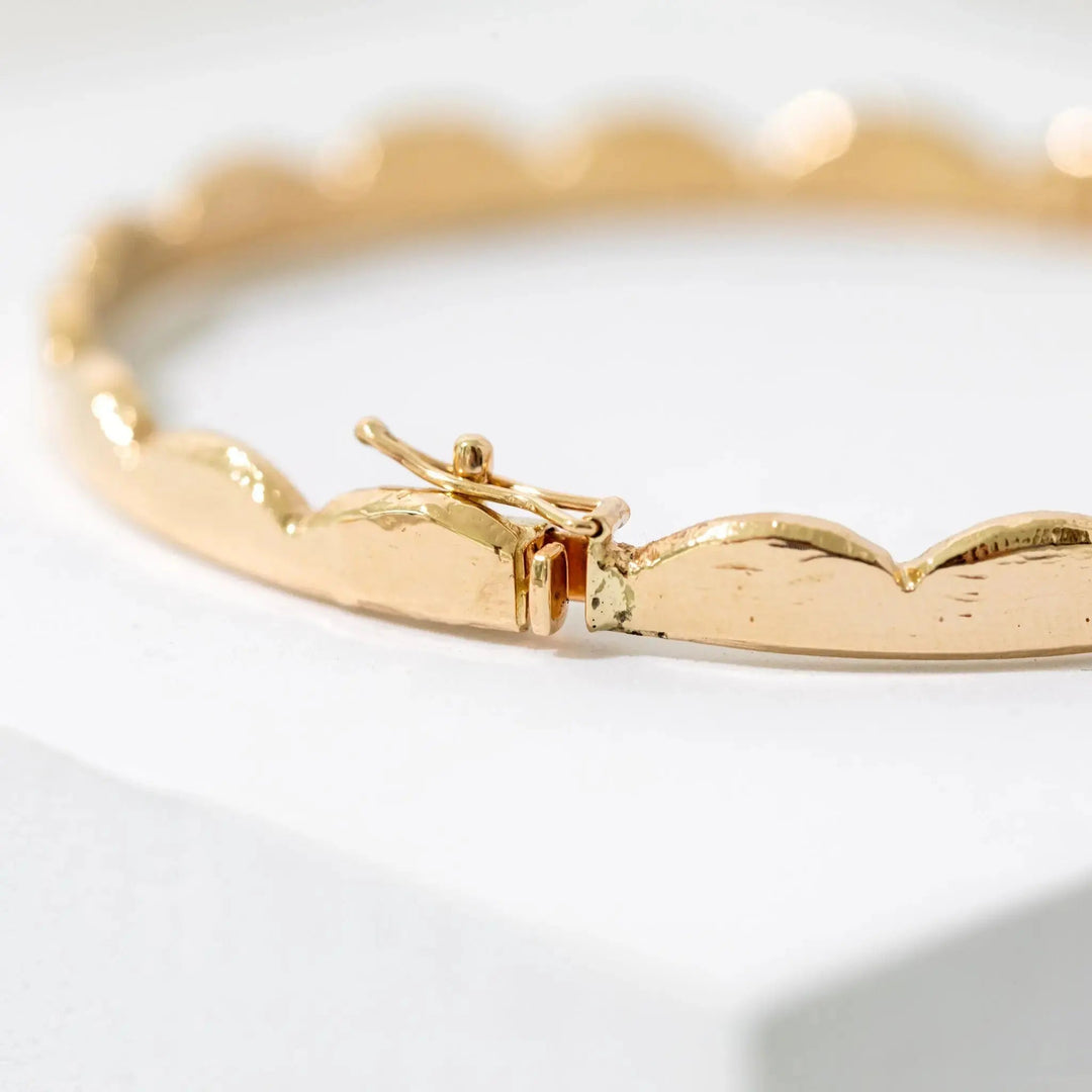 MFM Scallop Bangle