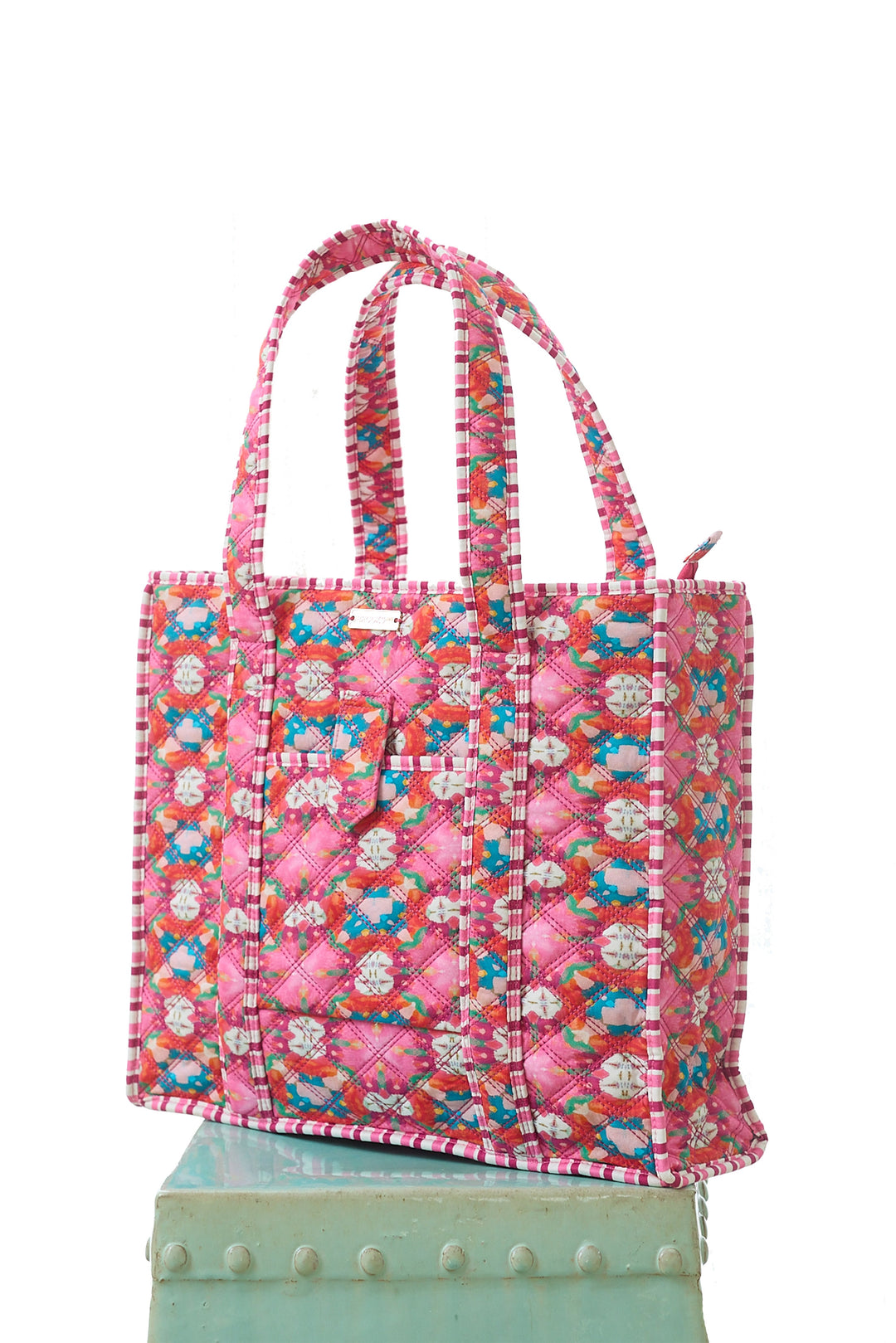 On the Road Quilted Tote - Strawberry Fields