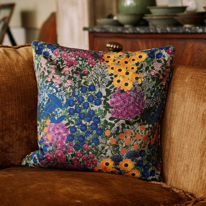 Square Pillow Cover Pré Fleuri