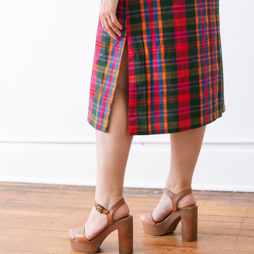 Que Paso Plaid Tejate Dress